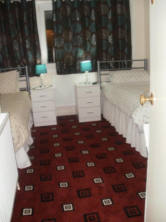 הית'רו London Heathrow Guesthouse חדר תמונה