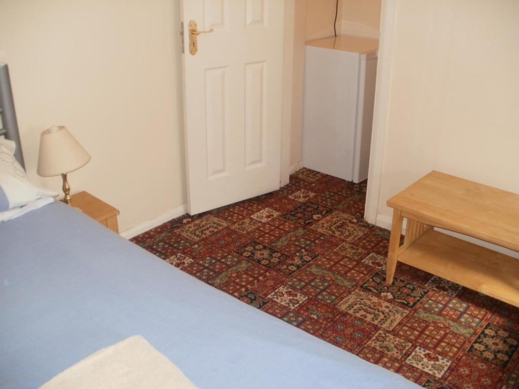 הית'רו London Heathrow Guesthouse חדר תמונה